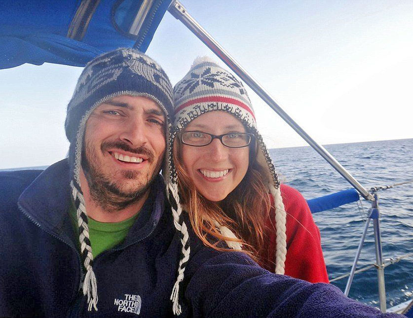 داستان زوجی که خانه‌ و زندگیشان را فروختند و با کشتی به سفر دور دنیا رفتند