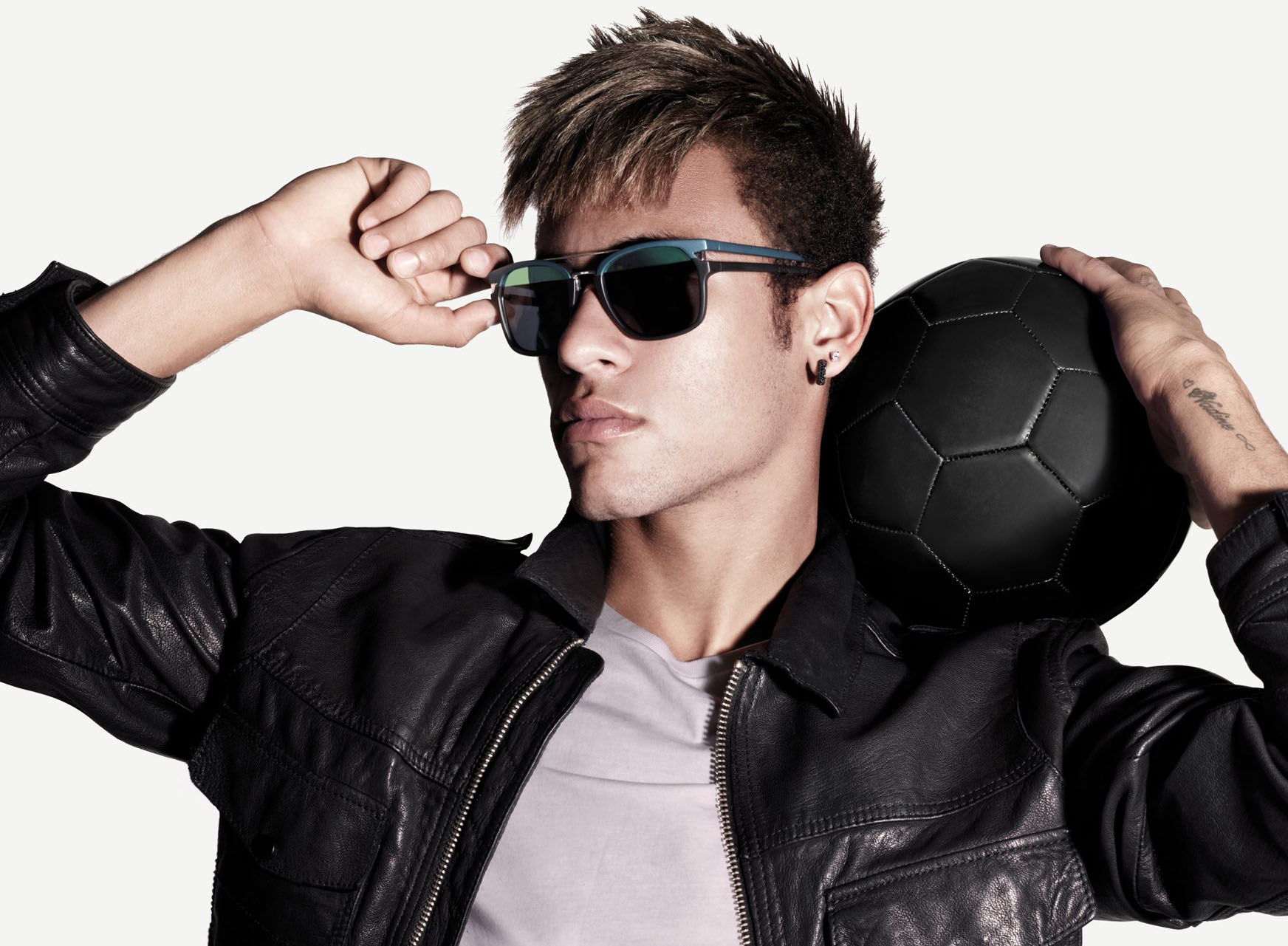 Police_Neymar-Jr-1