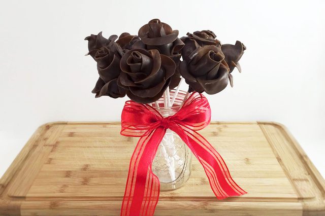 سورپرایز روز عشق با دسته گل شکلاتی - 1