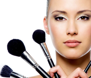 toxic-cosmetics-620x350