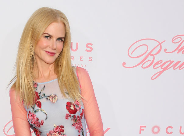 nicole-kidman-floral-t