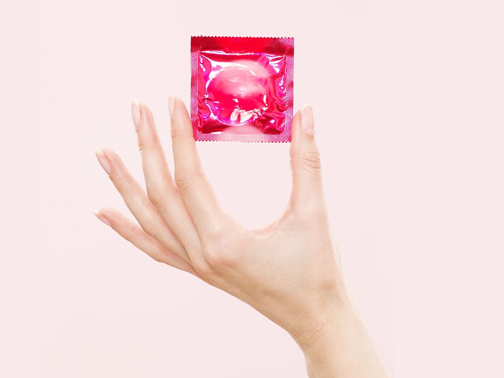 کاندوم از جمله وسایل زناشویی است که به منظور جلوگیری از حاملگی و انتقال بیماری‌های مقاربتی استفاده می‌شود.