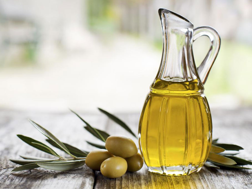 روغن زیتون بر نرم شدن دیواره واژن تاثیر مثبت می‌گذارد.