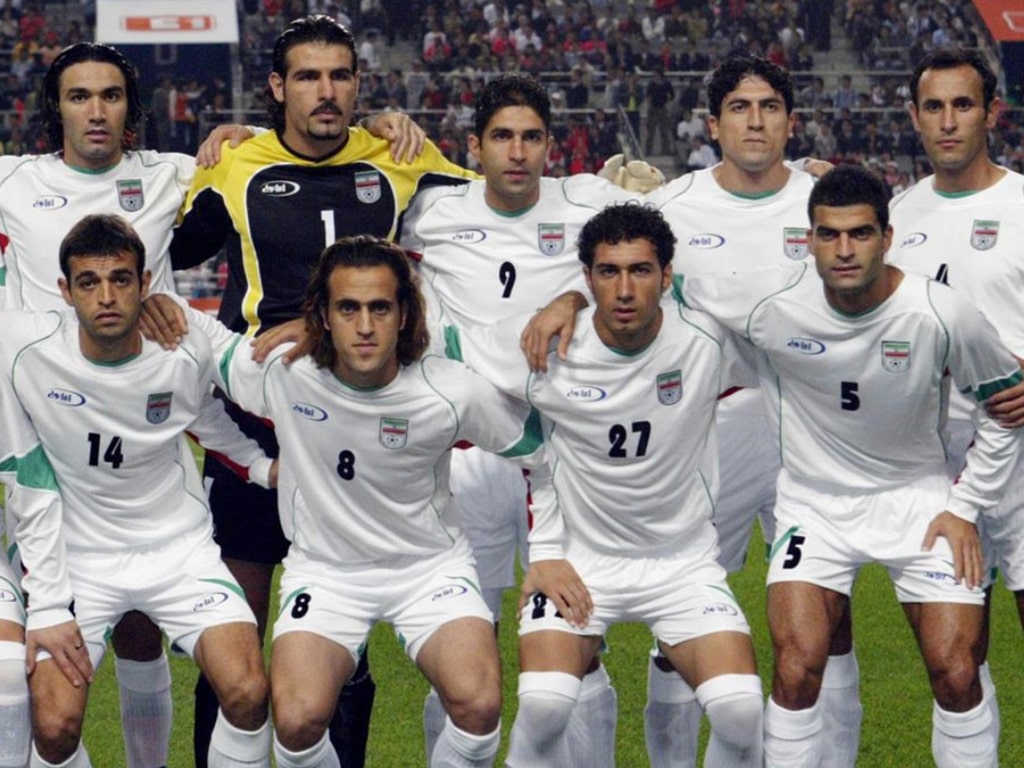 تیم ایران در جام جهانی 2006 با لباس سفید ظاهر شد.