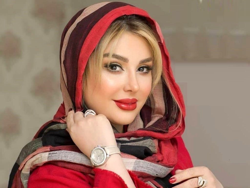 نیوشا ضیغمی یکی از 20 کاندیدای زیباترین زن ایران در بین بازیگران و راز محصول شادابی و طراوت پوست او