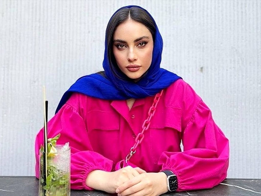 ترلان پروانه یکی از 20 کاندیدای زیباترین زن ایران در بین بازیگران و راز محصول شادابی و طراوت پوست او
