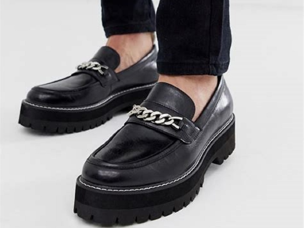 کفش راحتی مردانه چانکی