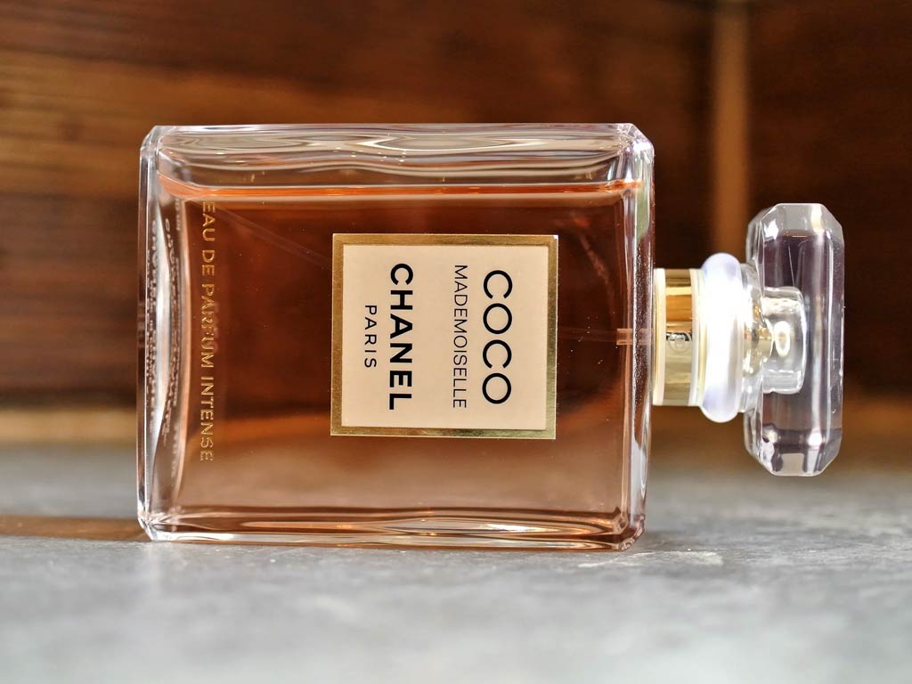 عطر زنانه Coco Mademoiselle intense EDP شنل 100ml