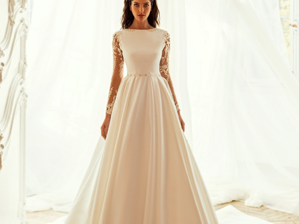 مدل بیست و سوم: لباس عروس ایرانی ساتن ساده