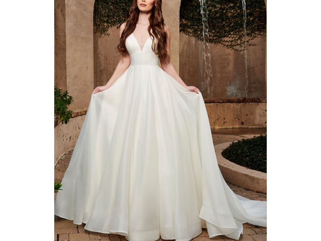 مدل ششم: لباس عروس ارگاندی