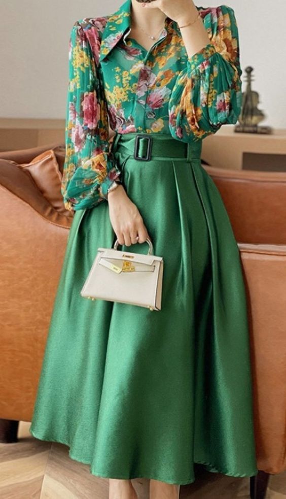 6f273a742bad972ed6130771b64538f5 - 30 مدل شومیز دامن بهاره ترند نوروز 1404