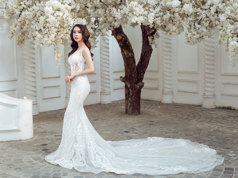 25 مدل لباس عروس بلند 2023