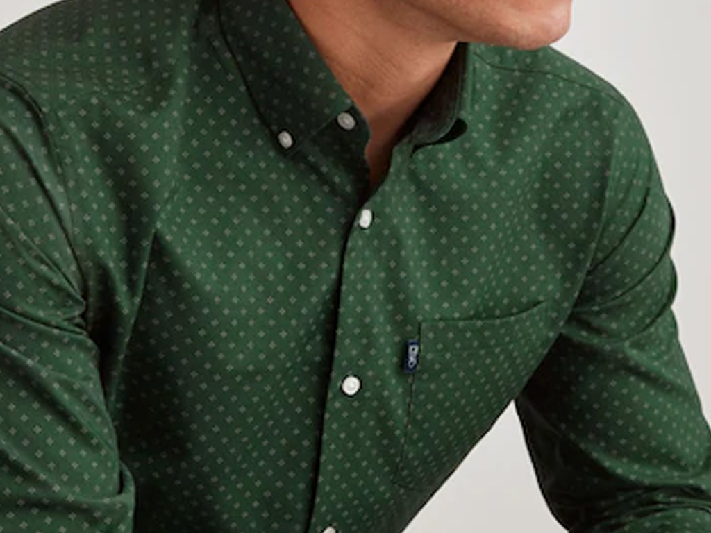 پیراهن سبز طرح‌دار