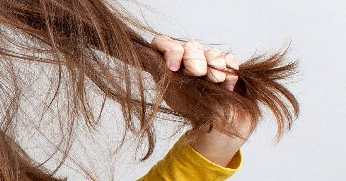 چه عواملی موجب آسیب پذیری کوتیکول مو می‌شود؟