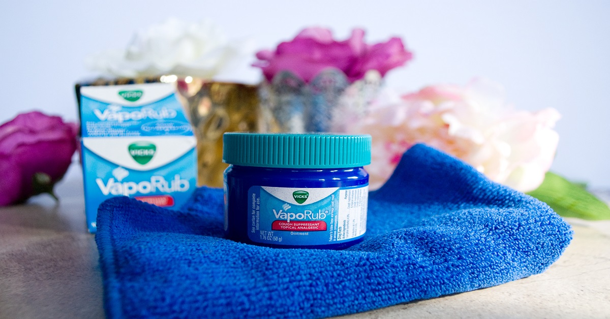 درمان قارچ ناخن Vicks VapoRub