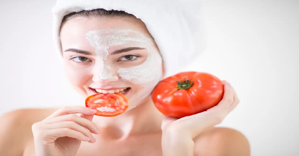 طرز استفاده از گوجه فرنگی روی سطح پوست