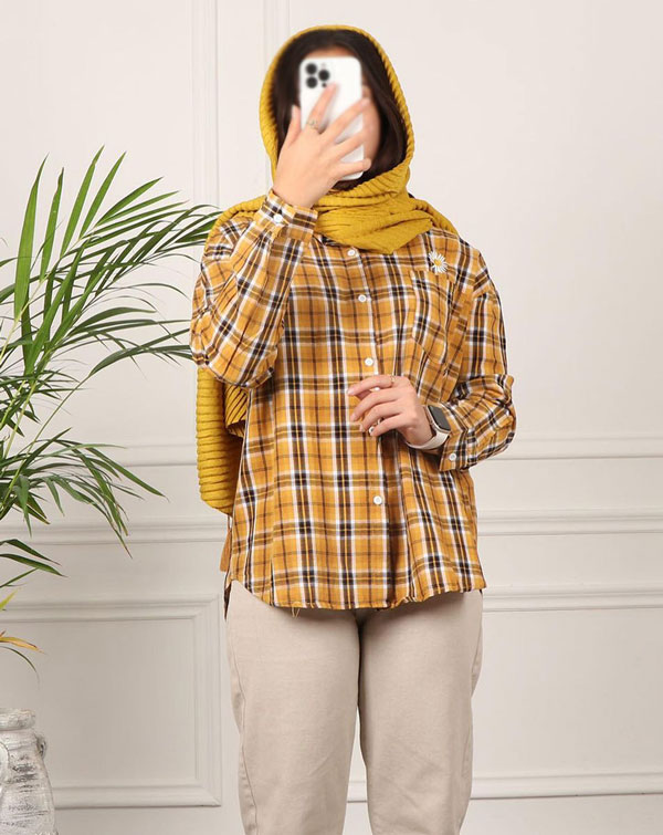 checkered autumn paperback model 3 - 20 استایل با شومیز زنانه برای داشتن یک تیپ جذاب