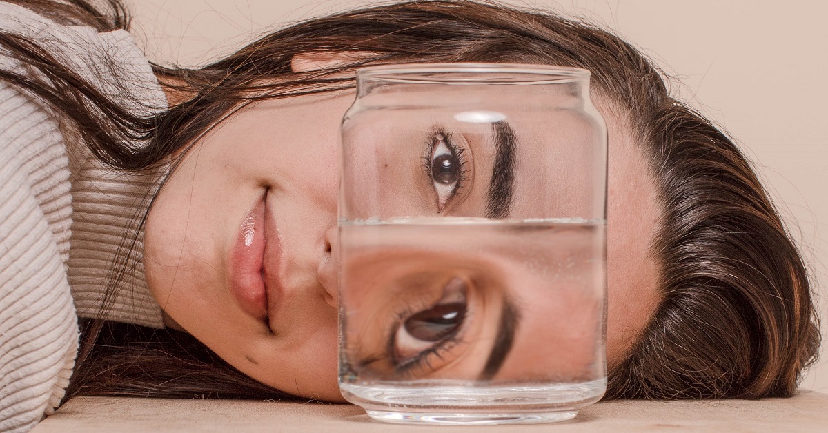 نوشیدن آب، چین و چروک پوست را کاهش می‌دهد