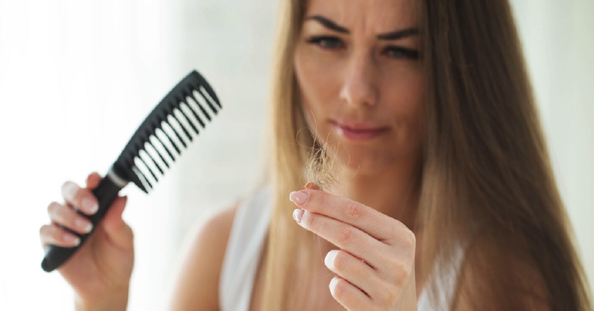 علت ریزش موی زنان چیست؟