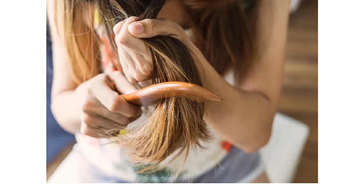 گره خوردن مو به چه دلیل رخ می‌دهد؟