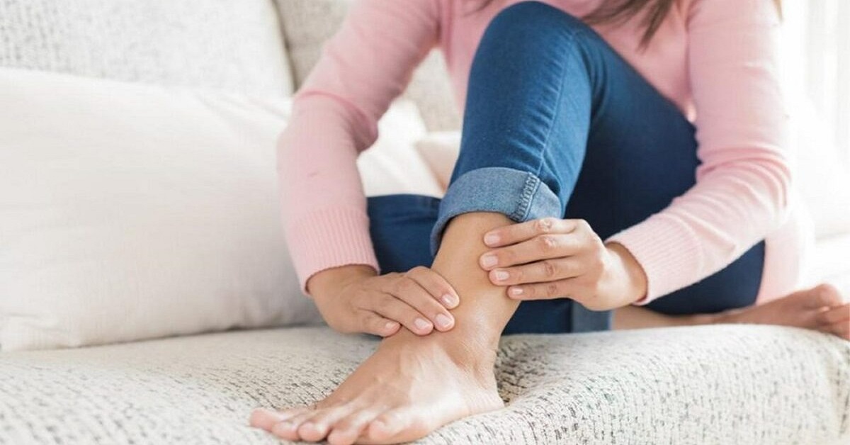 روغن کرچک، کمک به حذف رنگدانه‌ها برای رفع سیاهی قوزک پا