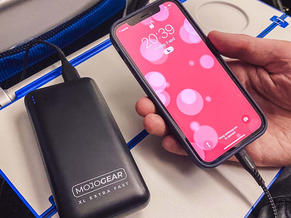 3علت شارژ نشدن کامل گوشی با پاوربانک - علت شارژ نشدن کامل گوشی با پاوربانک چیست؟ بررسی ۹ علت + رفع مشکل