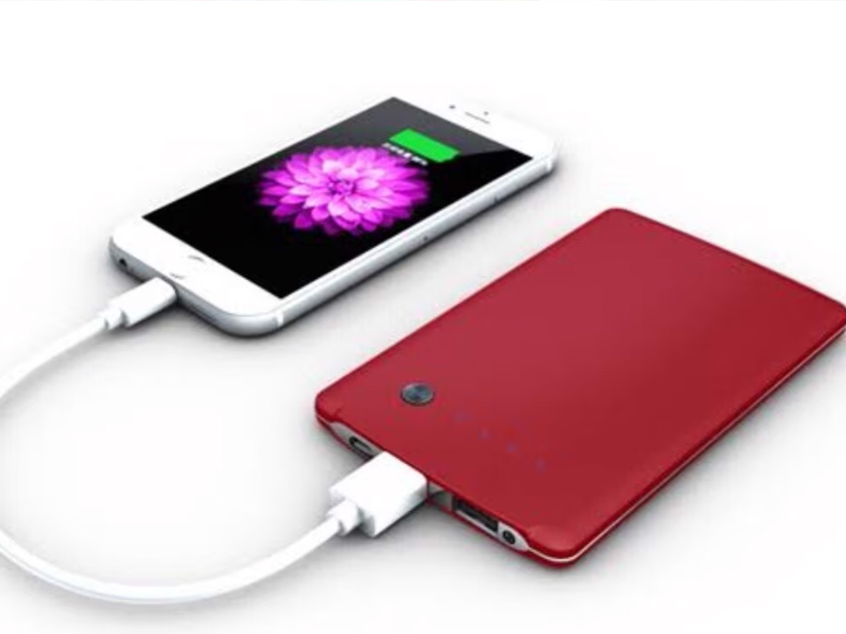 4علت شارژ نشدن کامل گوشی با پاوربانک - علت شارژ نشدن کامل گوشی با پاوربانک چیست؟ بررسی ۹ علت + رفع مشکل