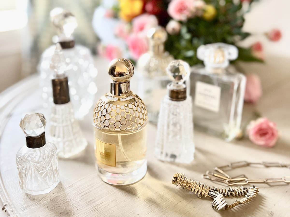 10 عطر بهاری مناسب نوروز که هوش از سر هر کسی می برد! 3 2عطر بهاری مناسب نوروز - 10 عطر بهاری مناسب نوروز که هوش از سر هر کسی می برد!