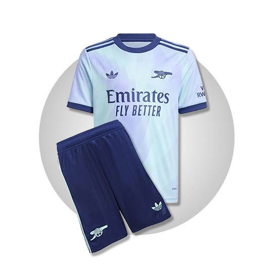 پوشاک و کفش ورزشی بچه‌گانه